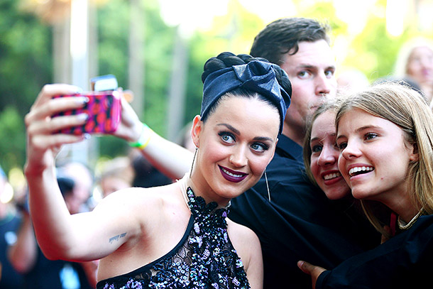 Katy Perry selfie