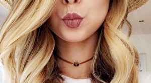 Selfies boost lipstick sales