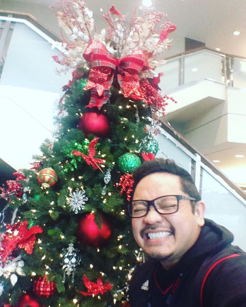 Christmas tree selfie