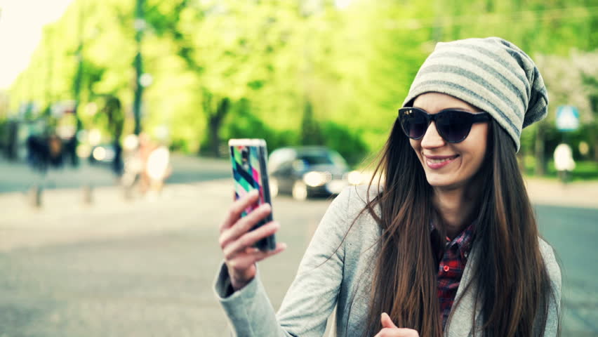 How to Take the ‘Perfect’ Selfie