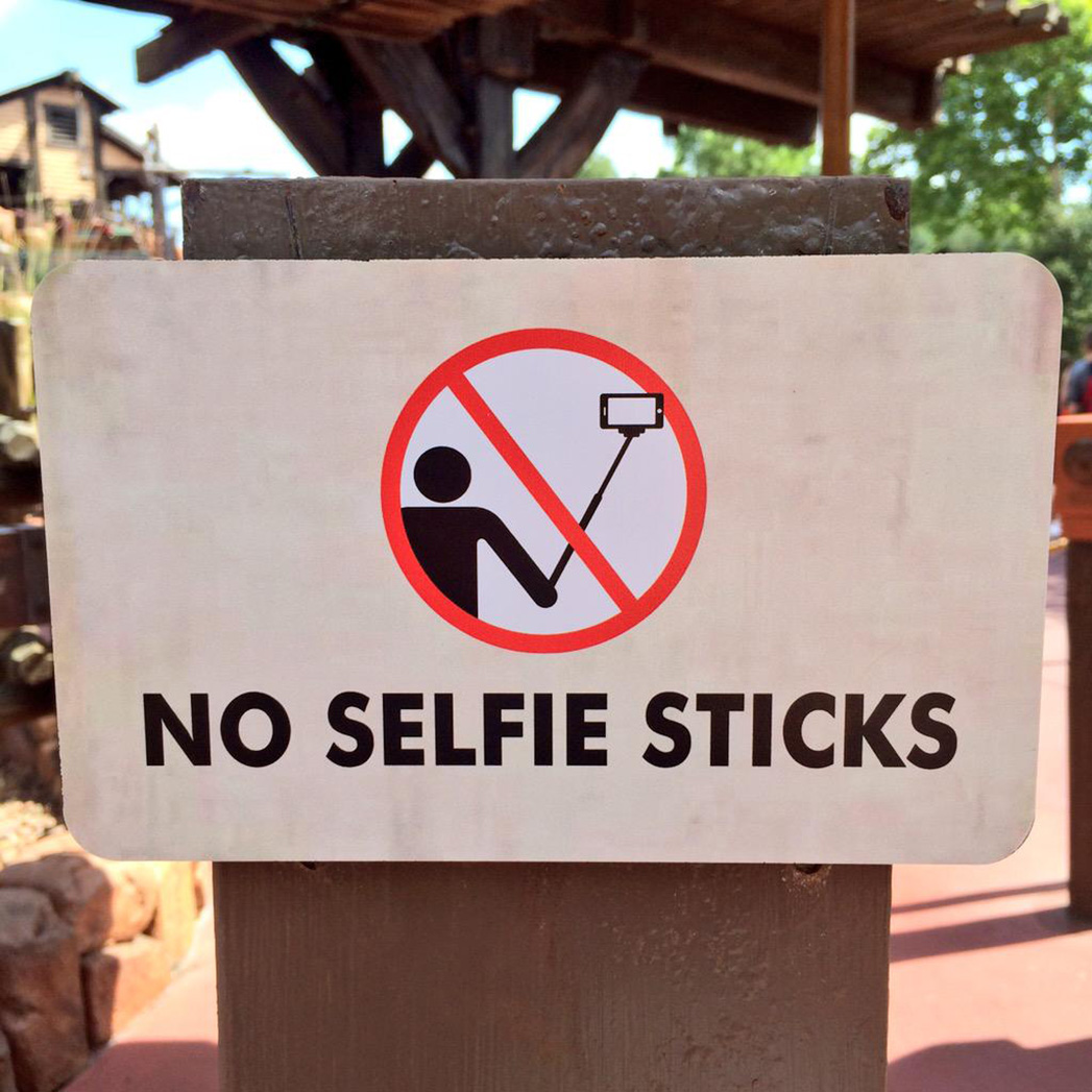 no selfie sticks