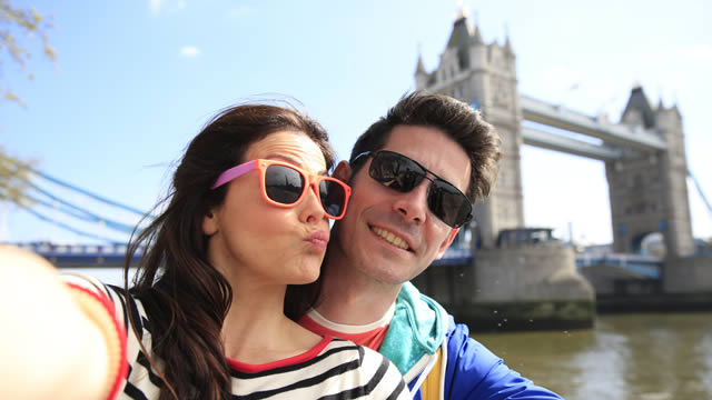 popular places for selfies london uk